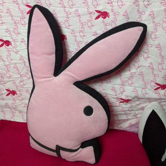 Playboy vintage light pink bunny pillow - Picture 2 of 4
